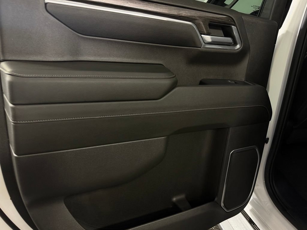 Used 2023 Chevrolet Silverado 1500 LTZ AWD/4WD image 20