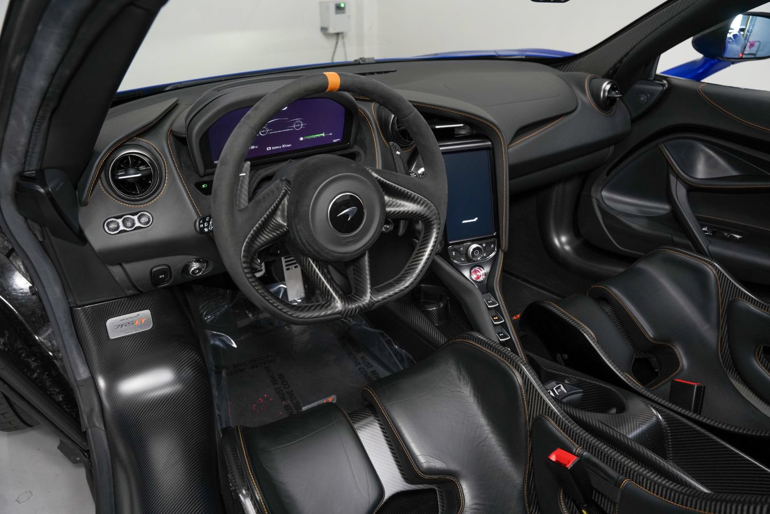 Used 2022 McLaren 765LT RWD image 13