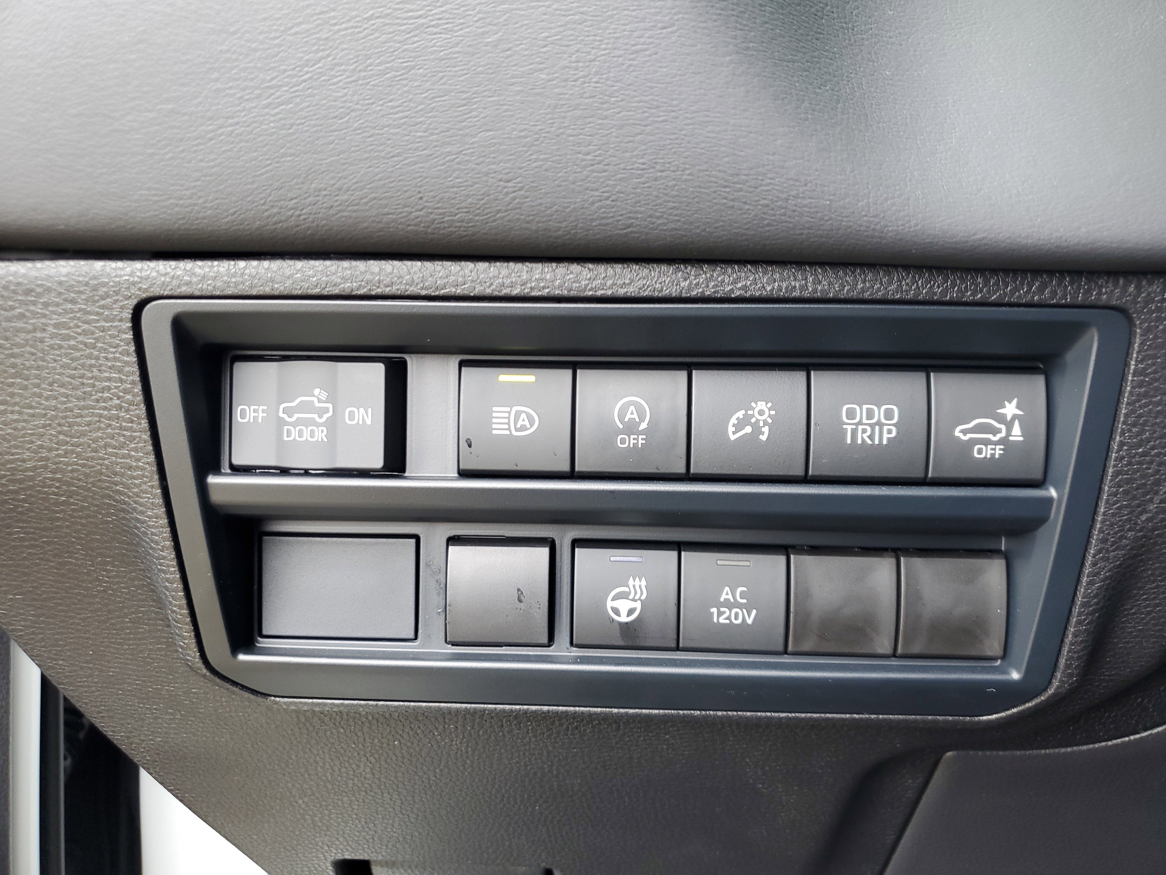 Used 2025 Toyota Tundra Platinum image 29