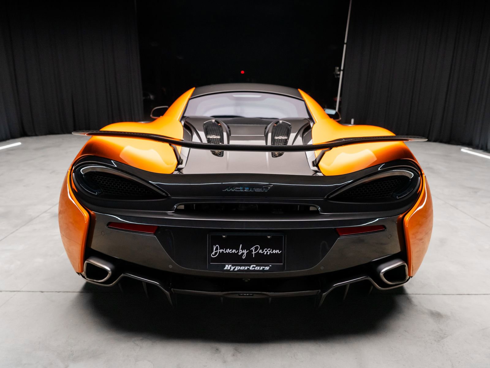 Used 2016 McLaren 570S Coupe RWD image 14