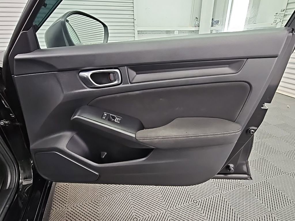 Used 2023 Honda Civic Sport image 36