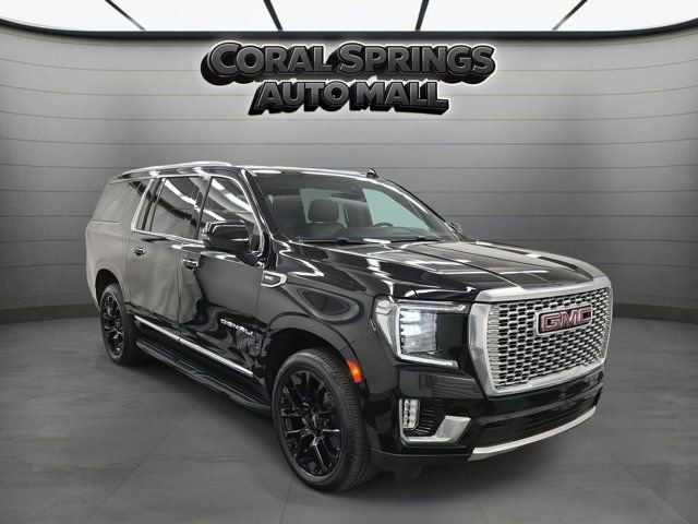 Used 2022 GMC Yukon XL Denali image 1