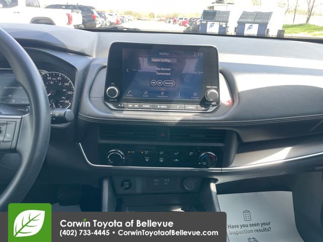 Used 2024 Nissan Rogue S image 11