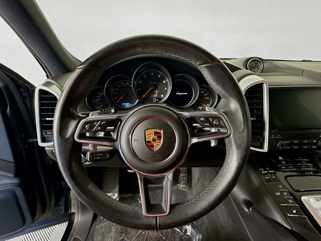 Used 2017 Porsche Cayenne Platinum Edition image 11
