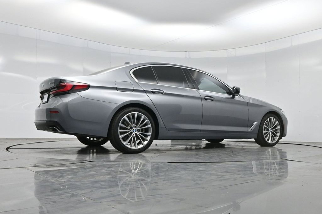 Used 2023 BMW 540i w/ Convenience Package RWD image 17