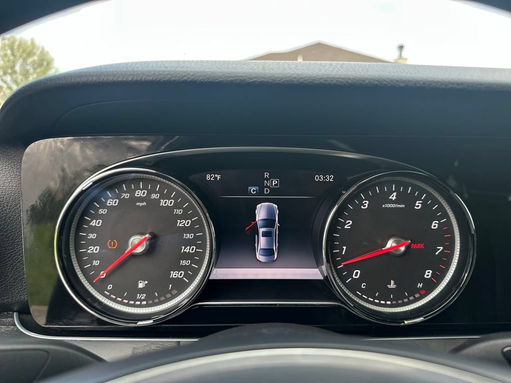 Used 2017 Mercedes-Benz E 300 4MATIC image 32