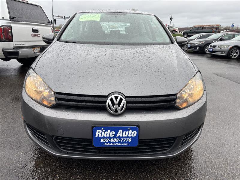 Used 2010 Volkswagen Golf 2-Door image 2