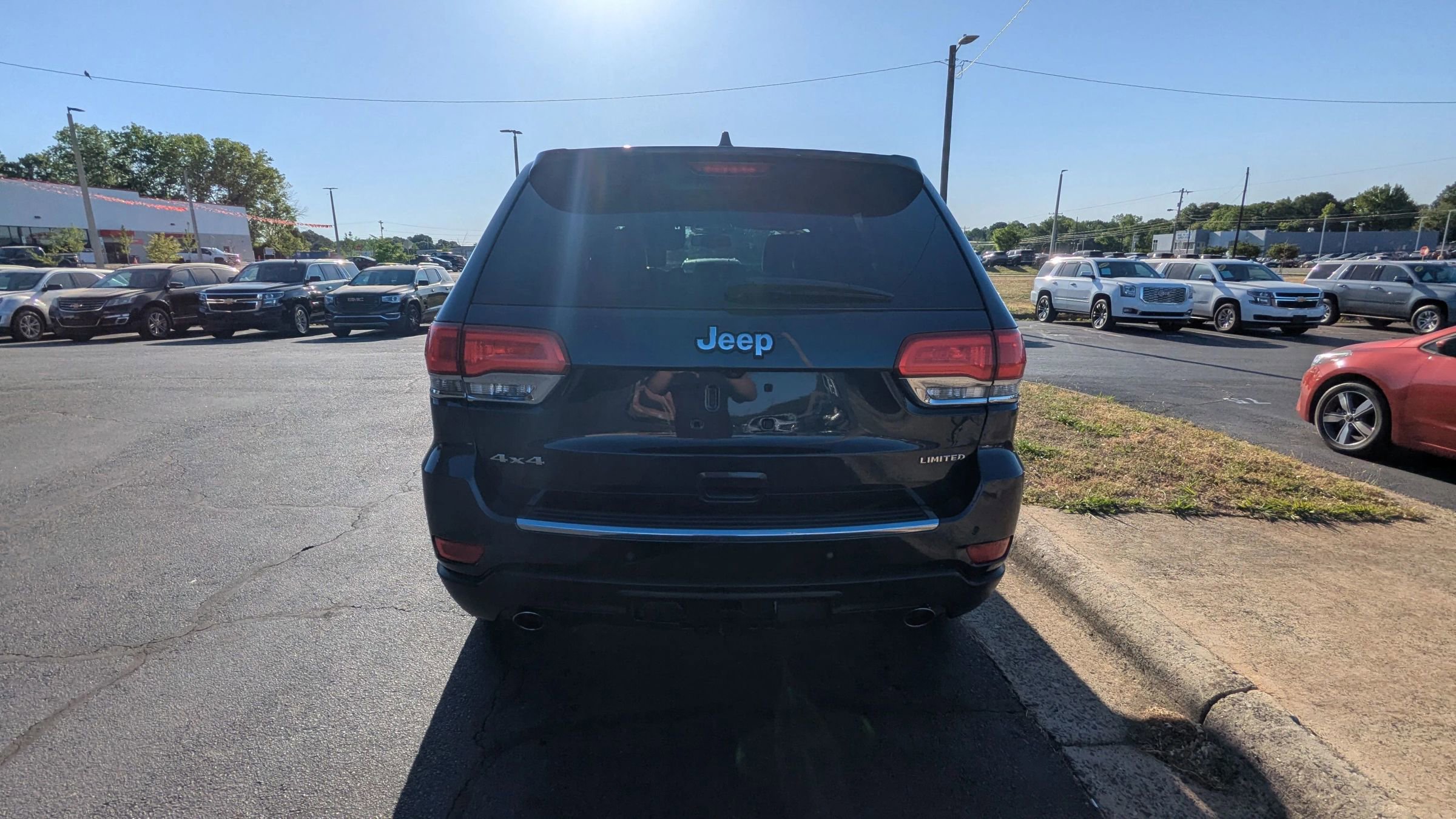 Used 2014 Jeep Grand Cherokee Limited AWD/4WD image 6