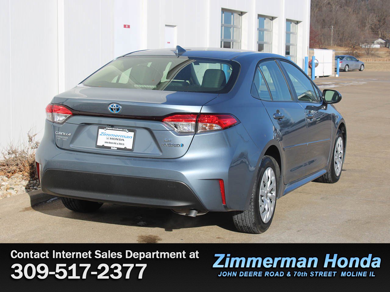 Used 2023 Toyota Corolla LE image 2