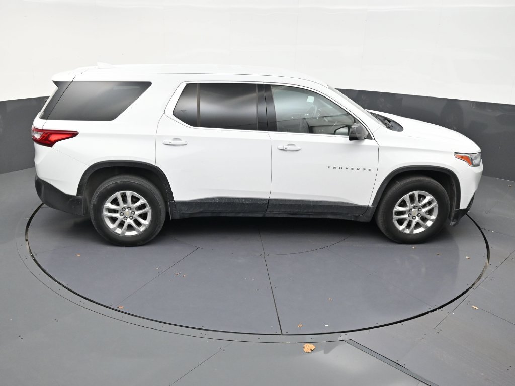 Used 2021 Chevrolet Traverse LS FWD image 14