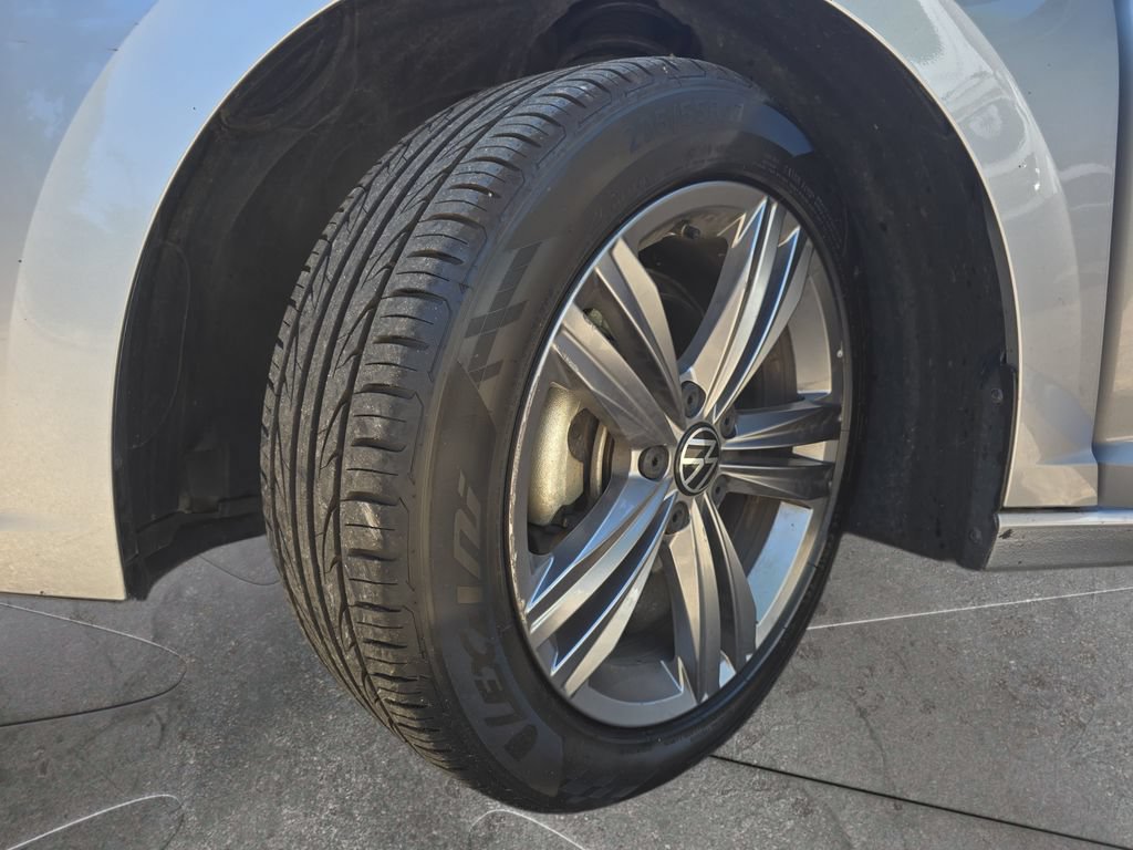 Used 2024 Volkswagen Jetta SE FWD image 30