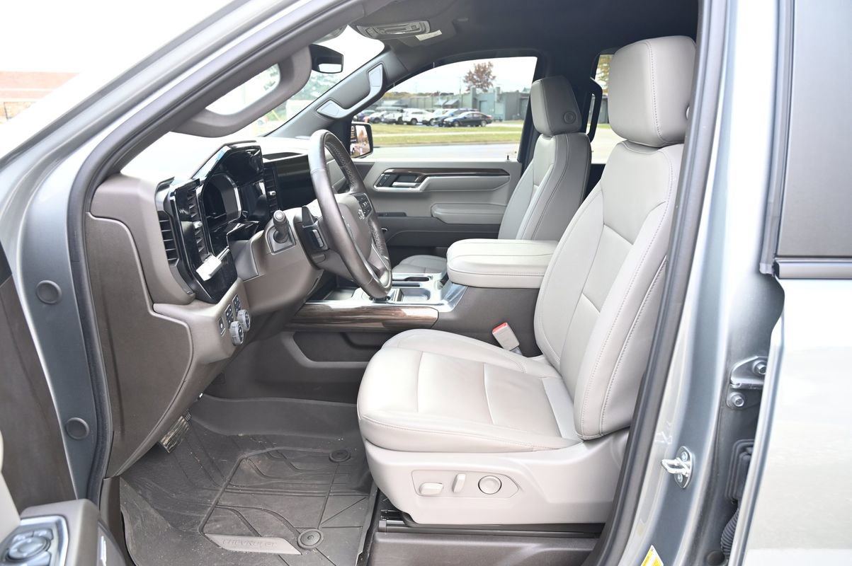 Used 2024 Chevrolet Silverado 1500 RST image 17