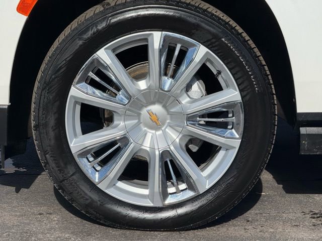 Used 2024 Chevrolet Tahoe High Country w/ Premium Package AWD/4WD image 12