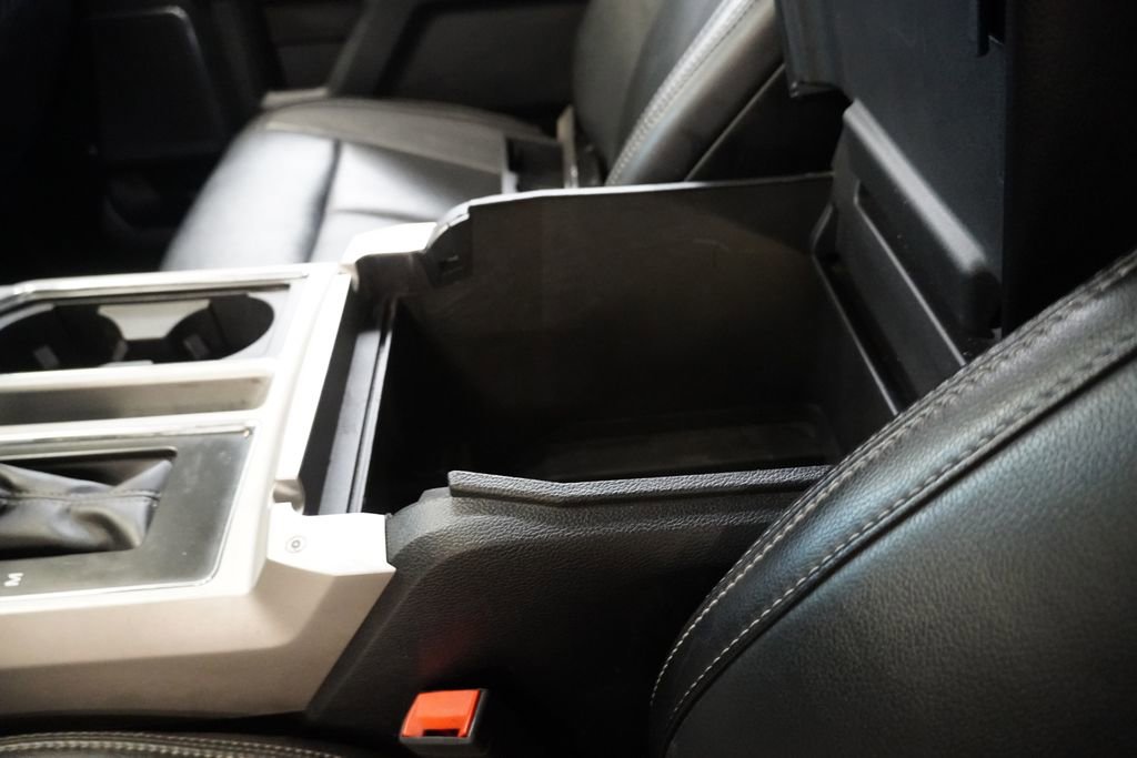 Used 2019 Ford F150 Lariat w/ Trailer Tow Package image 21