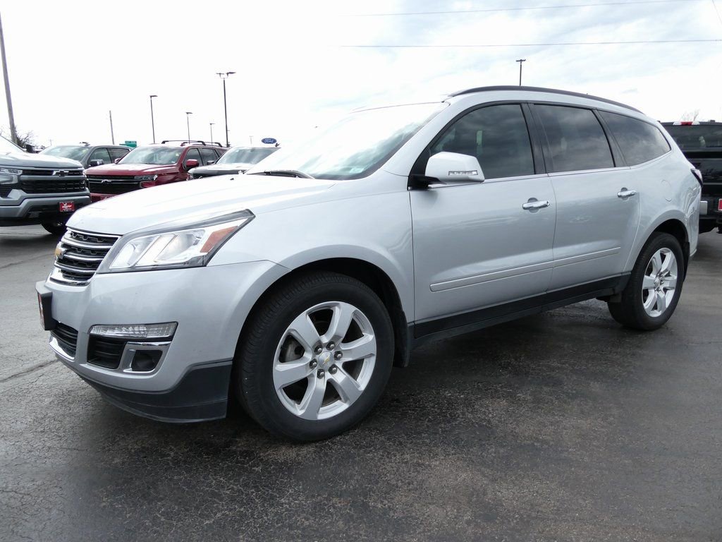Used 2017 Chevrolet Traverse LT w/ Traveler's Package image 8