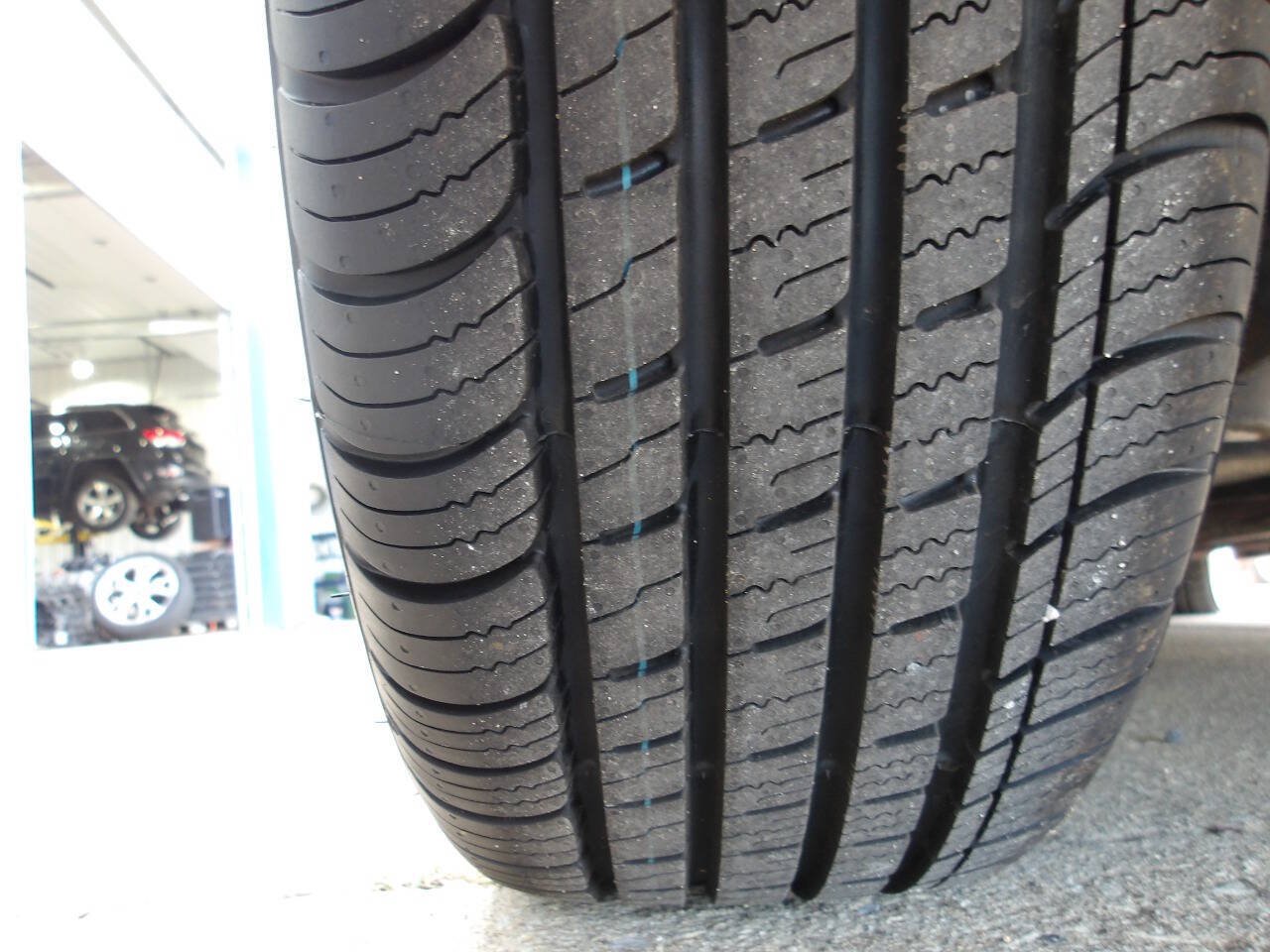 Used 2012 Nissan Sentra 2.0 SR FWD image 44
