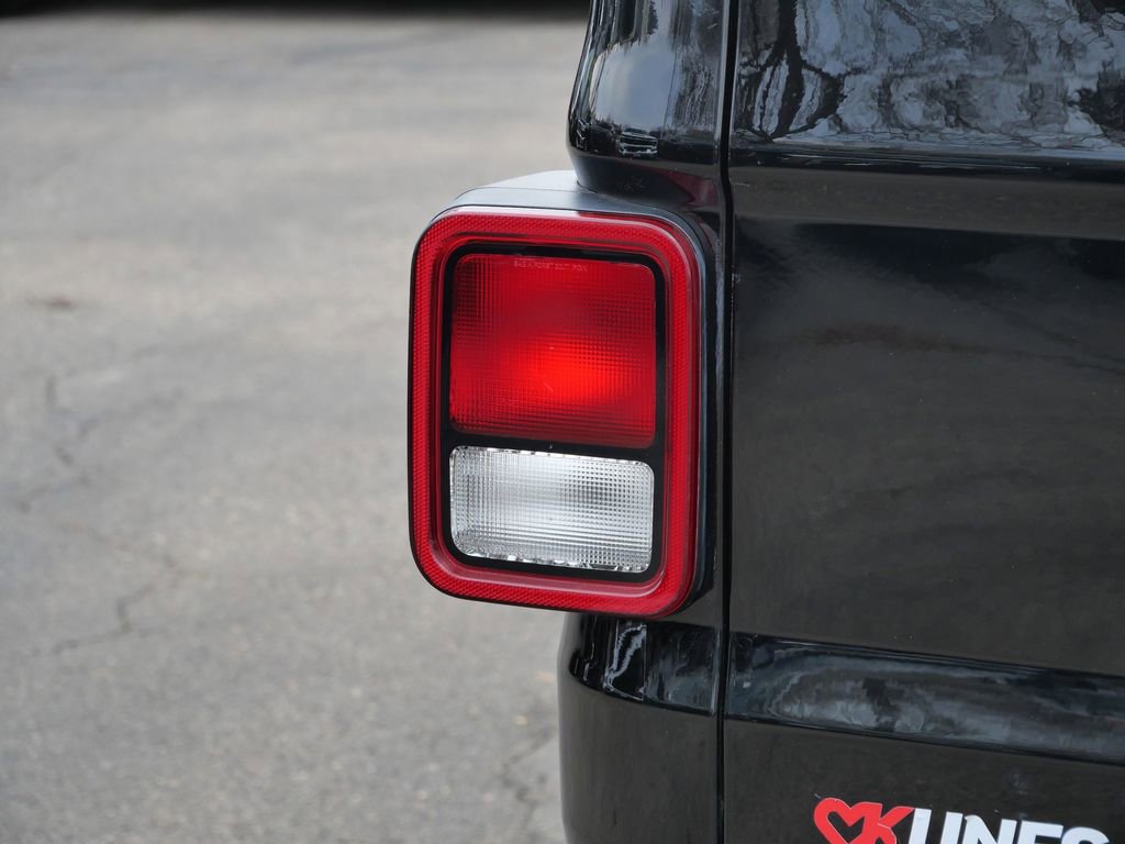 Used 2021 Jeep Gladiator Sport AWD/4WD image 11