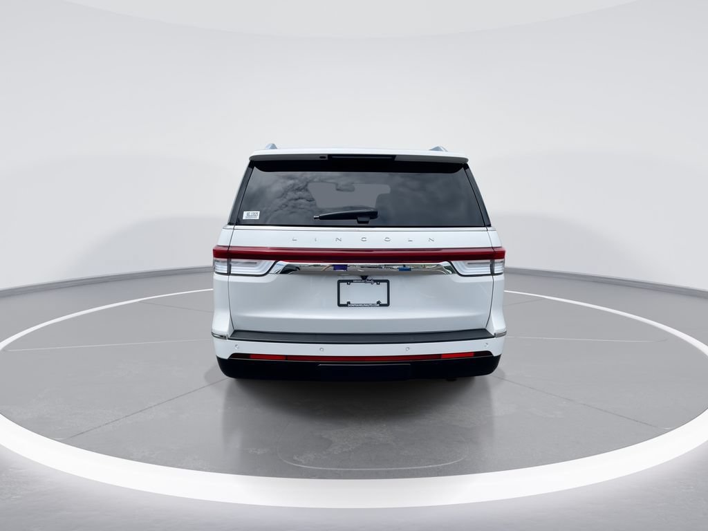 Used 2022 Lincoln Navigator Reserve AWD/4WD image 7