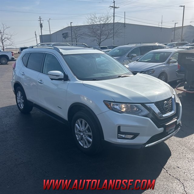 Used 2018 Nissan Rogue SV w/ Premium Package