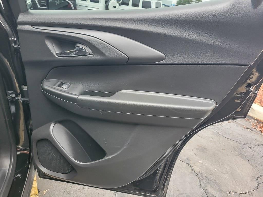 Used 2025 Chevrolet TrailBlazer LT FWD image 20