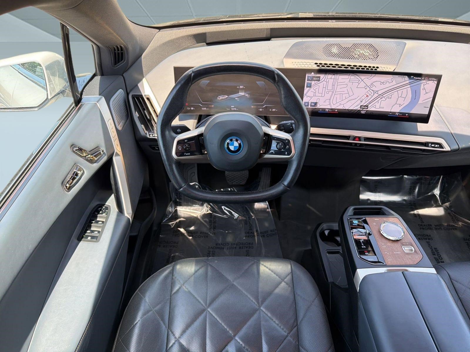 Certified 2023 BMW iX xDrive50 w/ Premium Package AWD/4WD image 28