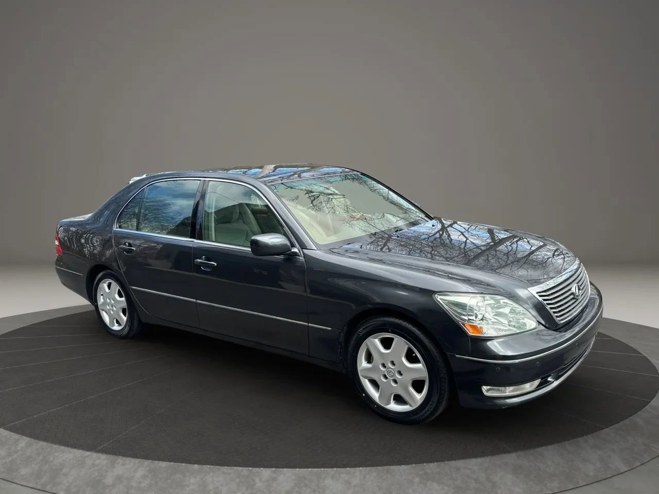 Used 2004 Lexus LS 430 image 9