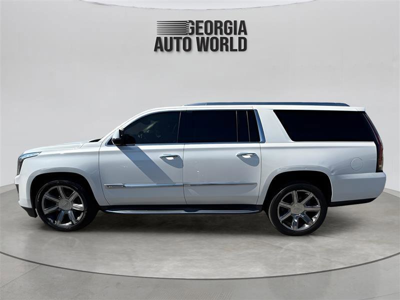 Used 2016 Cadillac Escalade ESV Luxury RWD image 2