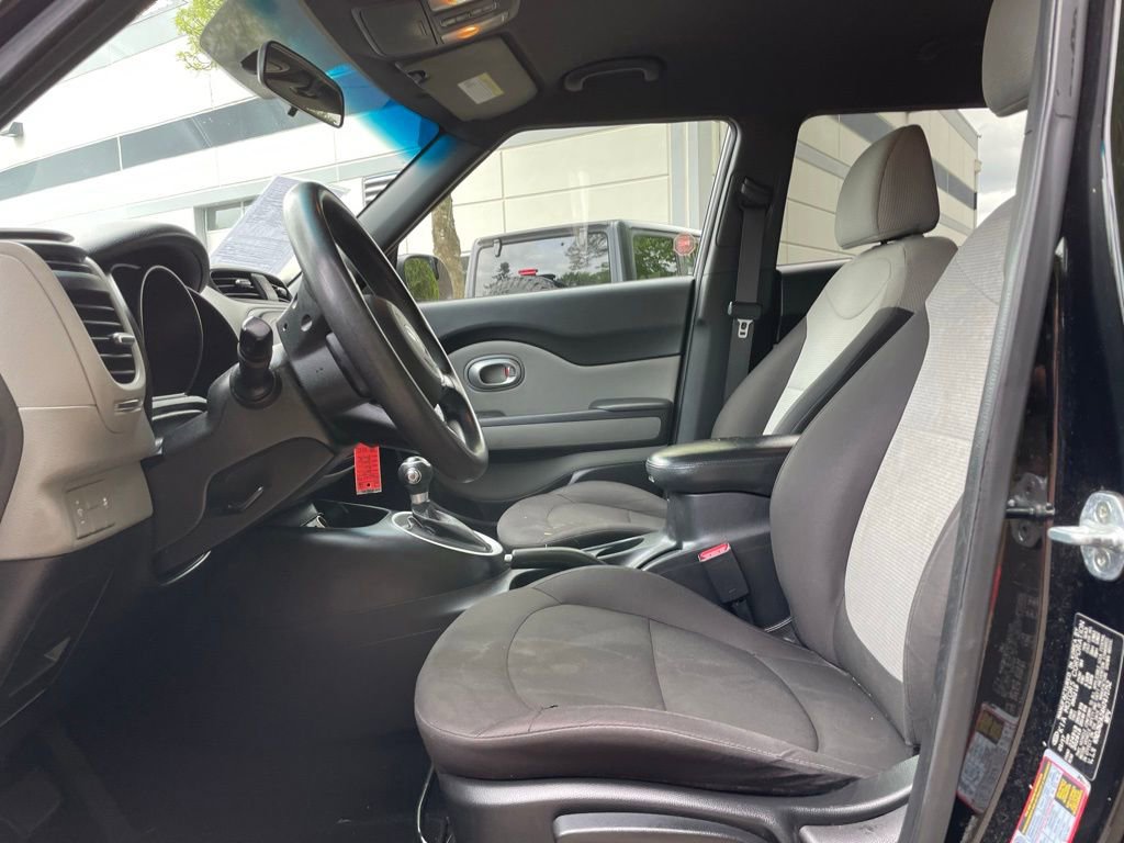 Used 2017 Kia Soul FWD image 18
