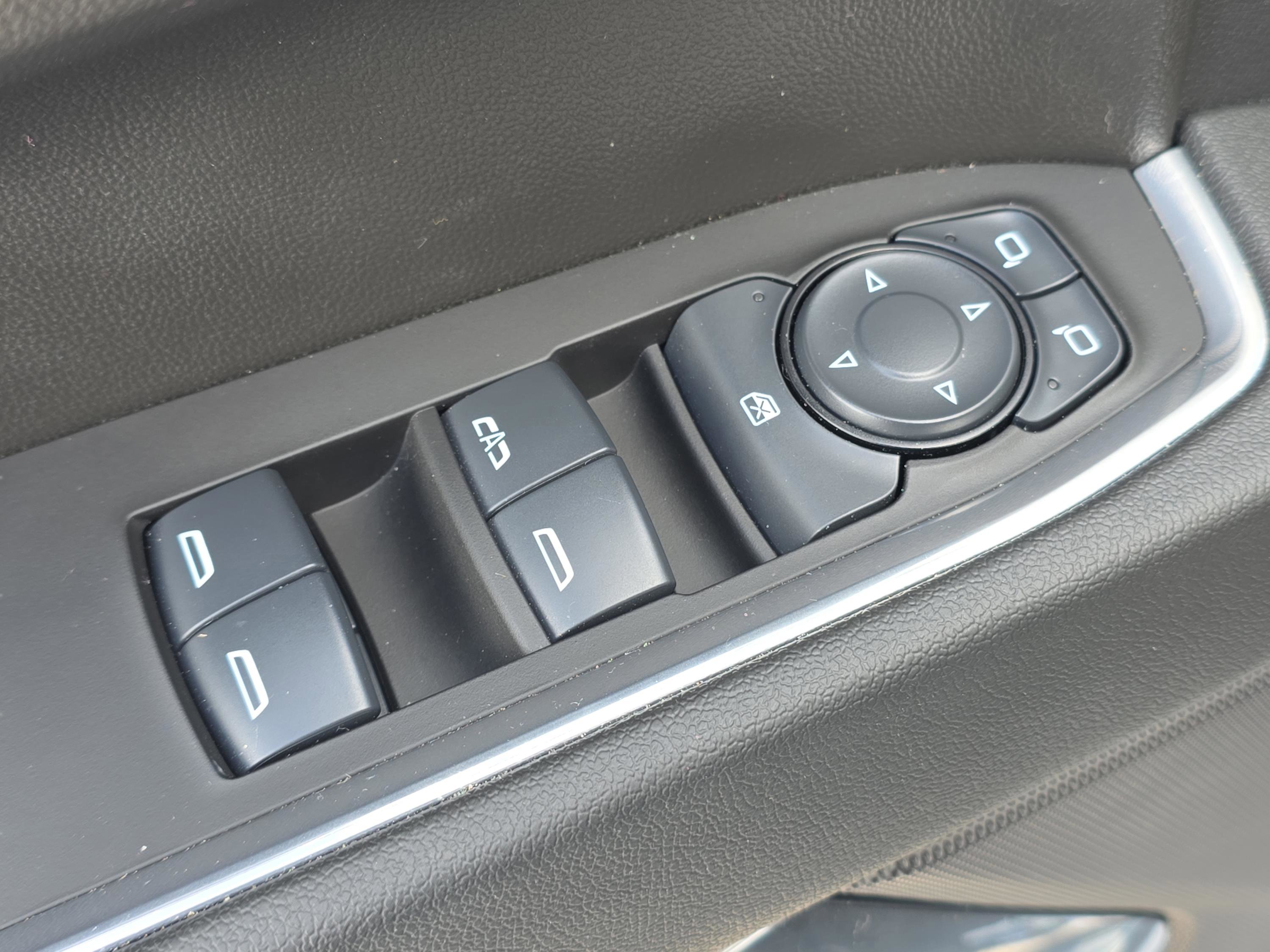 Used 2025 Chevrolet Silverado 1500 LT w/ Z71 Off-Road Package image 19