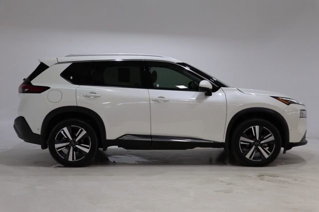 Used 2023 Nissan Rogue SL w/ SL Premium Package image 8