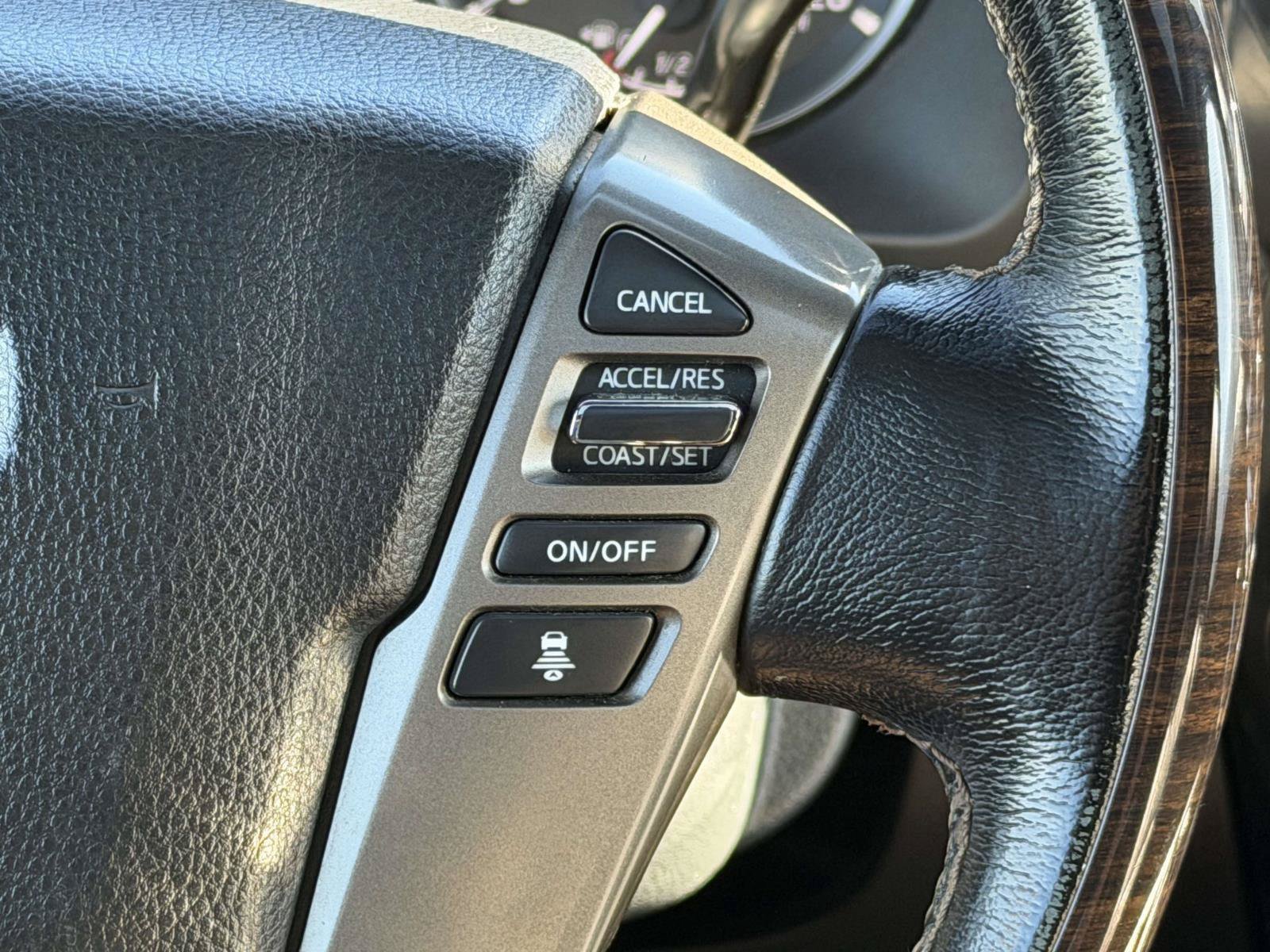 Used 2021 Nissan Titan Platinum Reserve w/ Moonroof Package AWD/4WD image 17