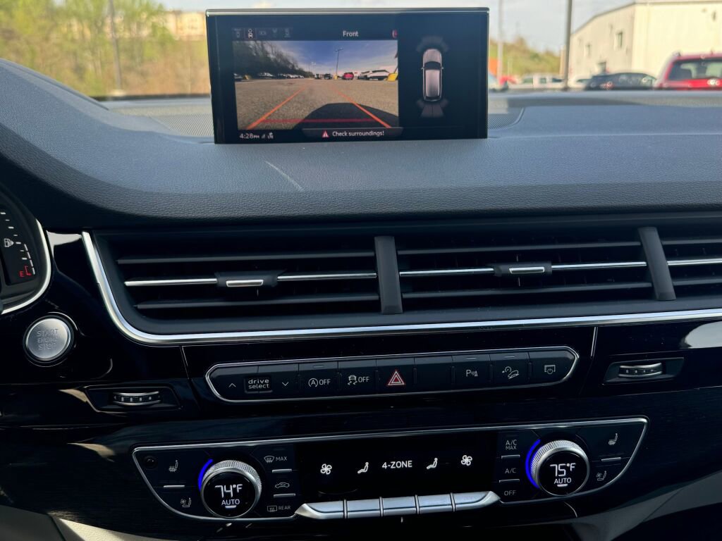 Used 2018 Audi Q7 3.0T Prestige image 31