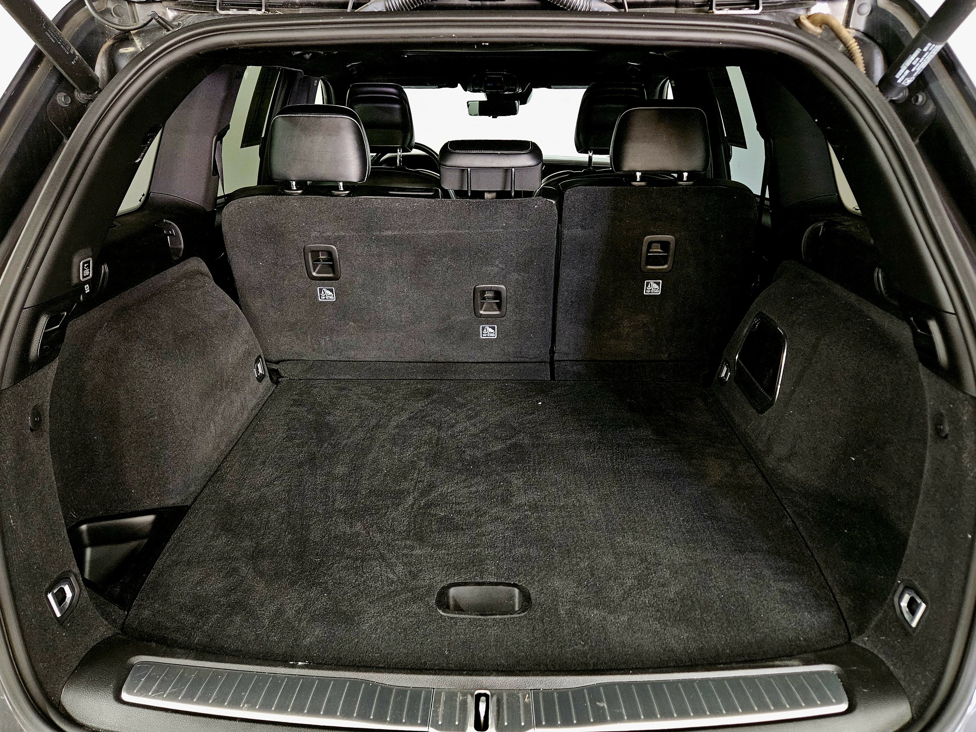 Used 2022 Jeep Grand Cherokee Overland w/ Luxury Tech Group IV image 15