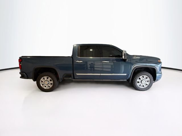 Used 2024 Chevrolet Silverado 3500 High Country w/ Technology Package AWD/4WD image 7