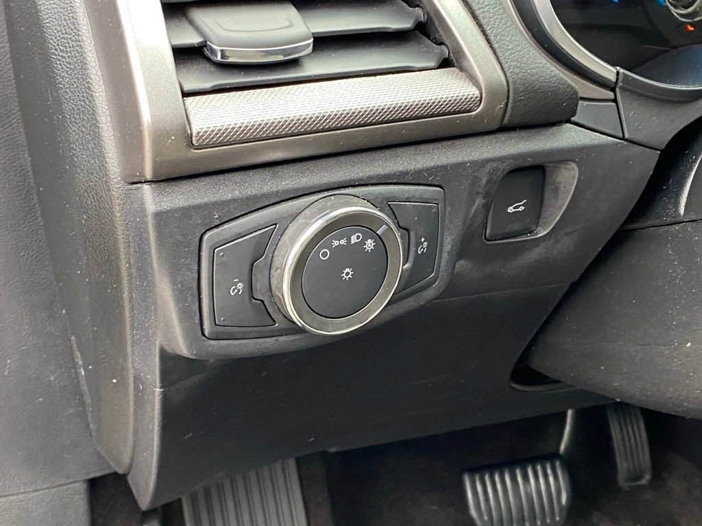 Used 2020 Ford Fusion S FWD image 12