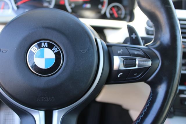 Used 2017 BMW M6 Convertible RWD image 21