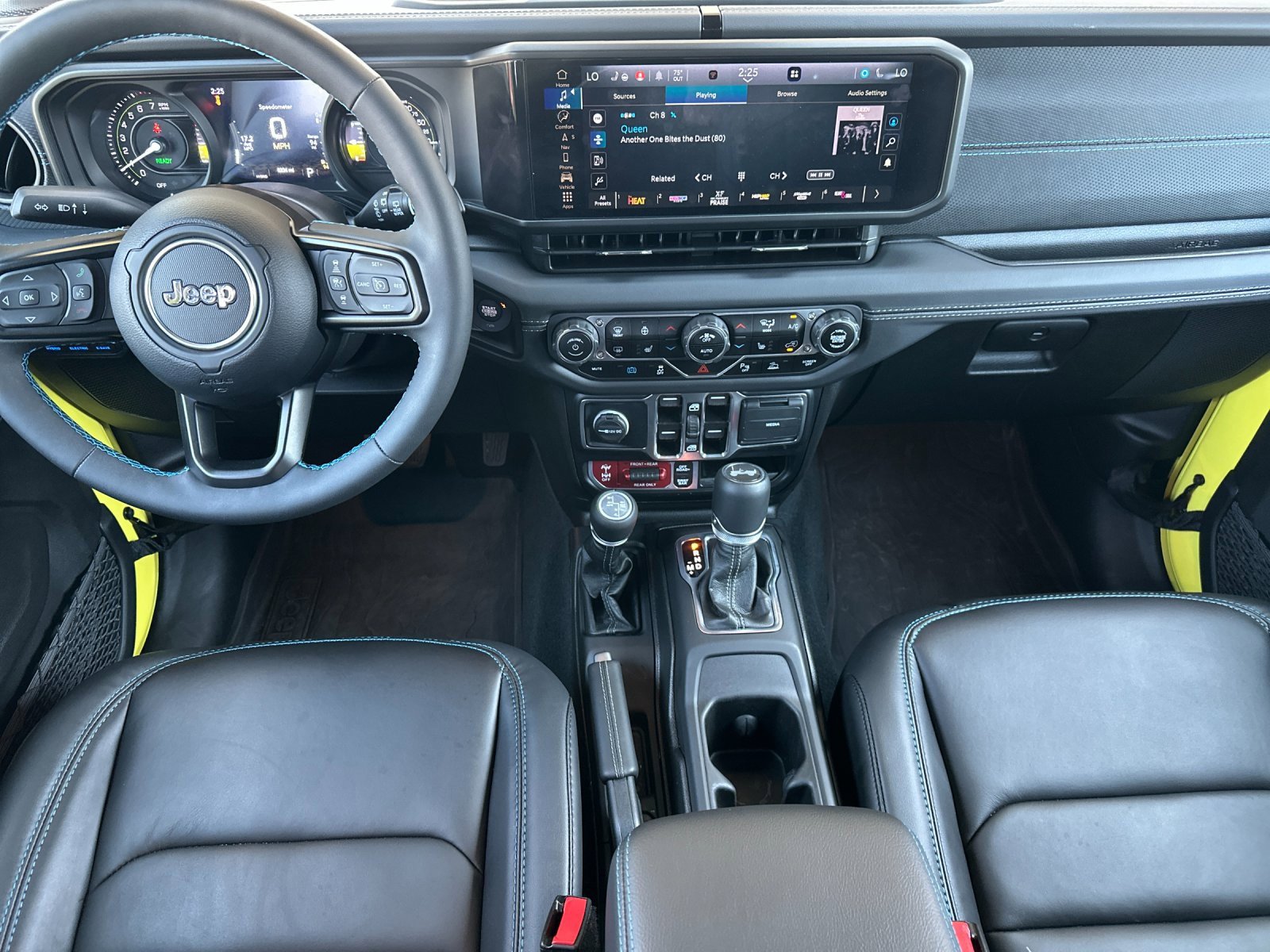 Certified 2024 Jeep Wrangler Unlimited Rubicon 4xe image 13
