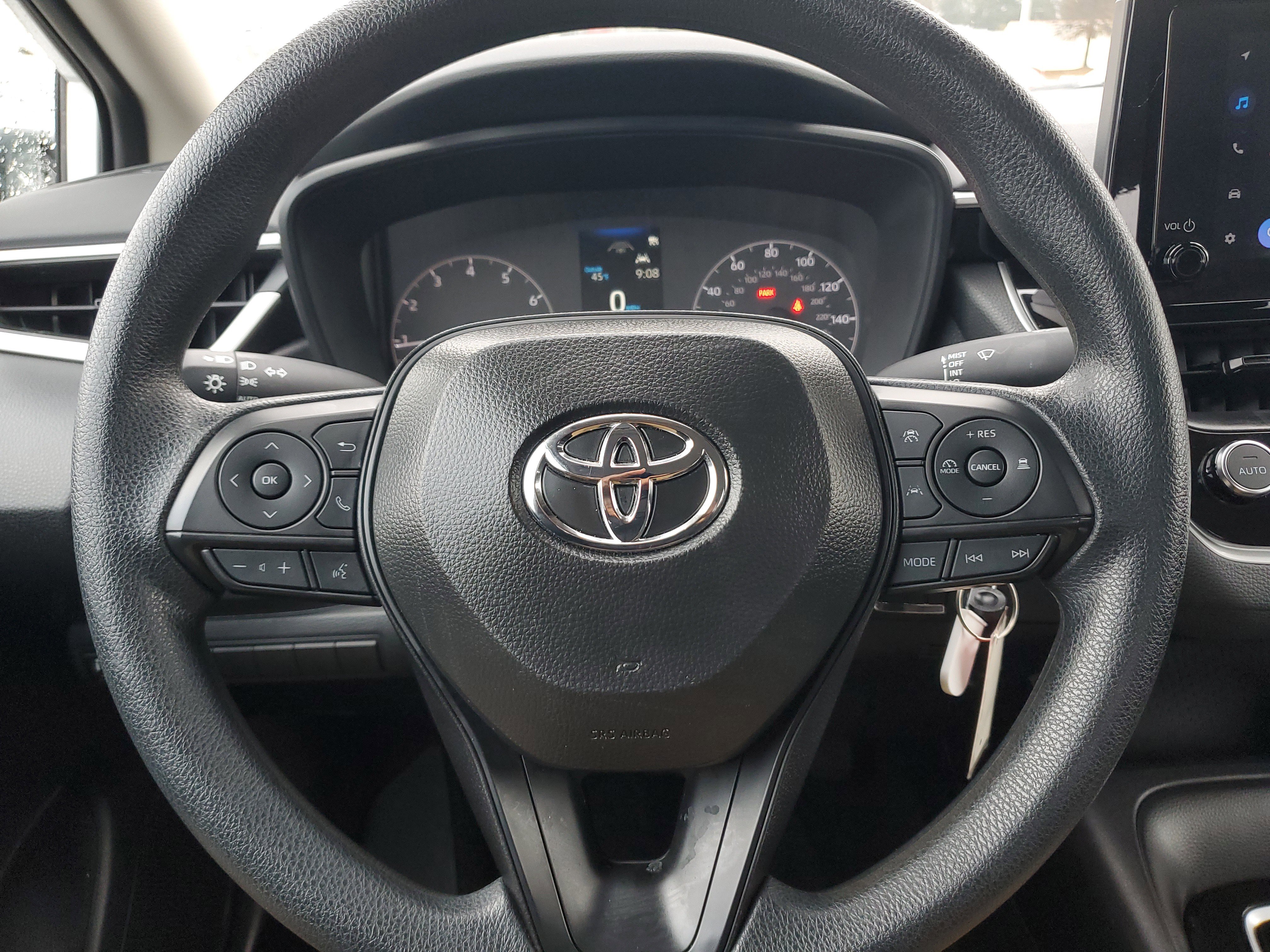 Certified 2025 Toyota Corolla LE image 19