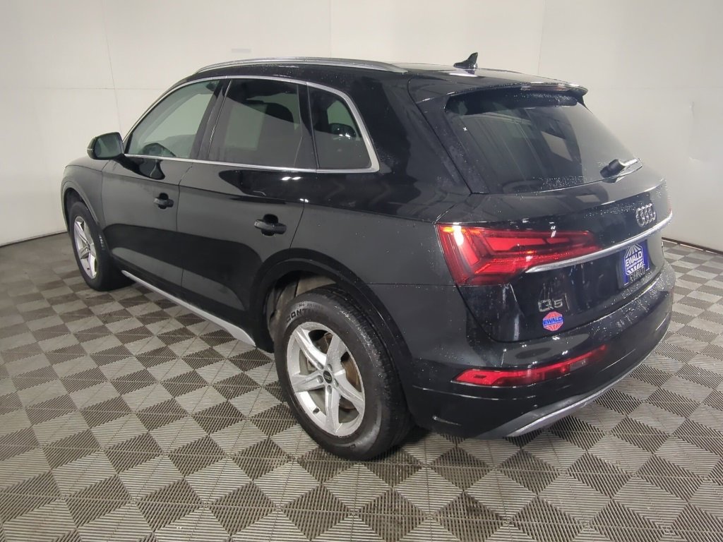 Used 2023 Audi Q5 2.0T Premium w/ Convenience Package image 7