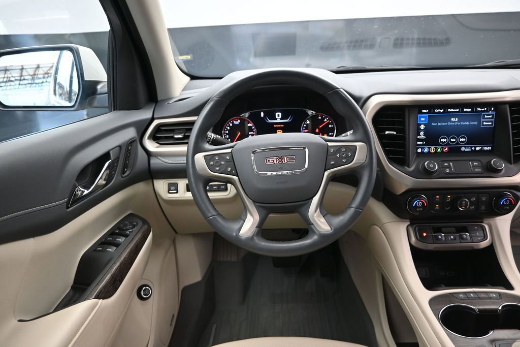 Used 2022 GMC Acadia Denali w/ Denali Ultimate Package FWD image 30