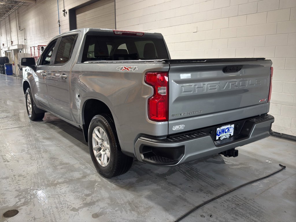 Used 2024 Chevrolet Silverado 1500 RST image 3