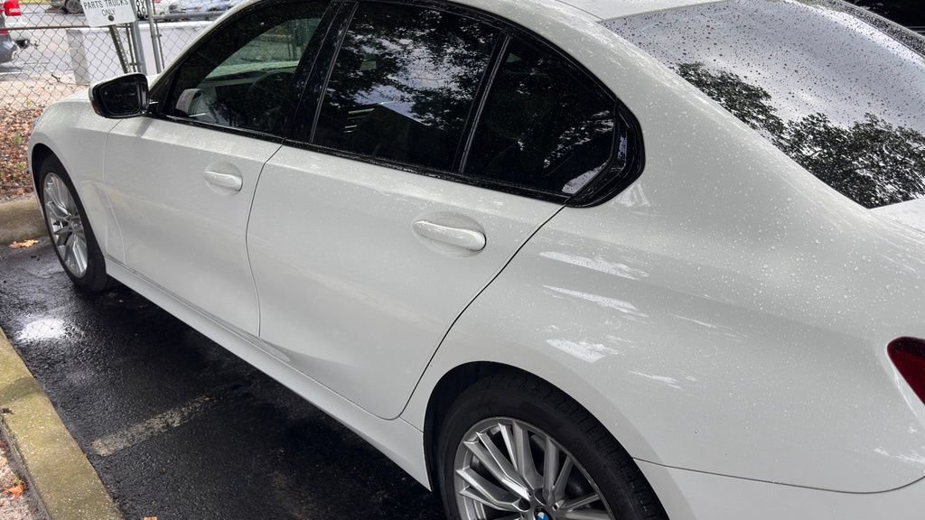 Used 2023 BMW 330i Sedan w/ Premium Package RWD image 9