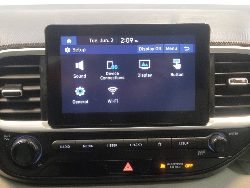 Used 2023 Hyundai Venue SEL FWD image 25