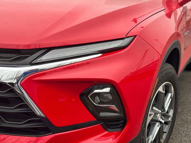 Used 2023 Chevrolet Blazer LT image 13