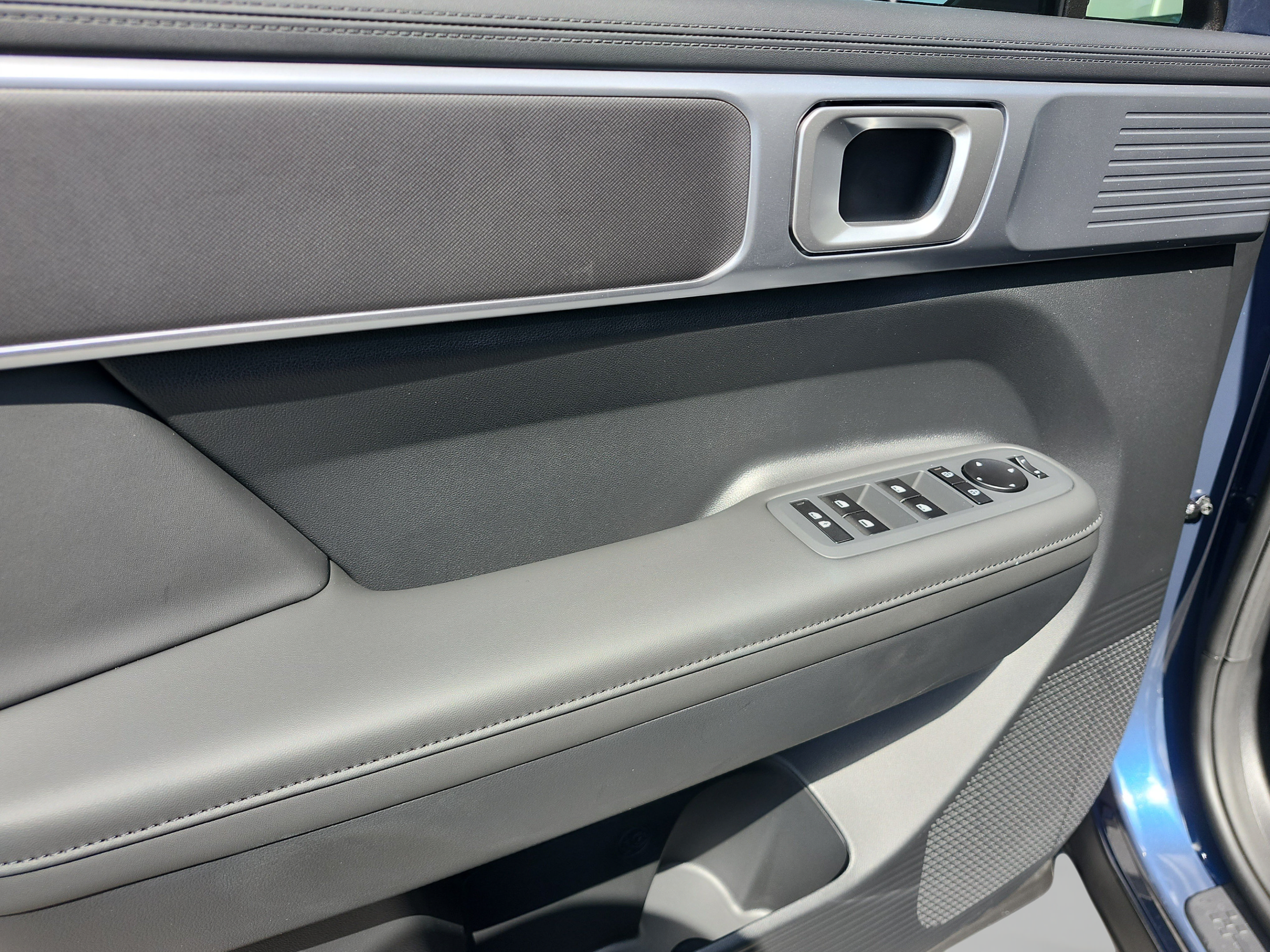 New 2026 Hyundai Santa Fe SEL AWD/4WD image 16