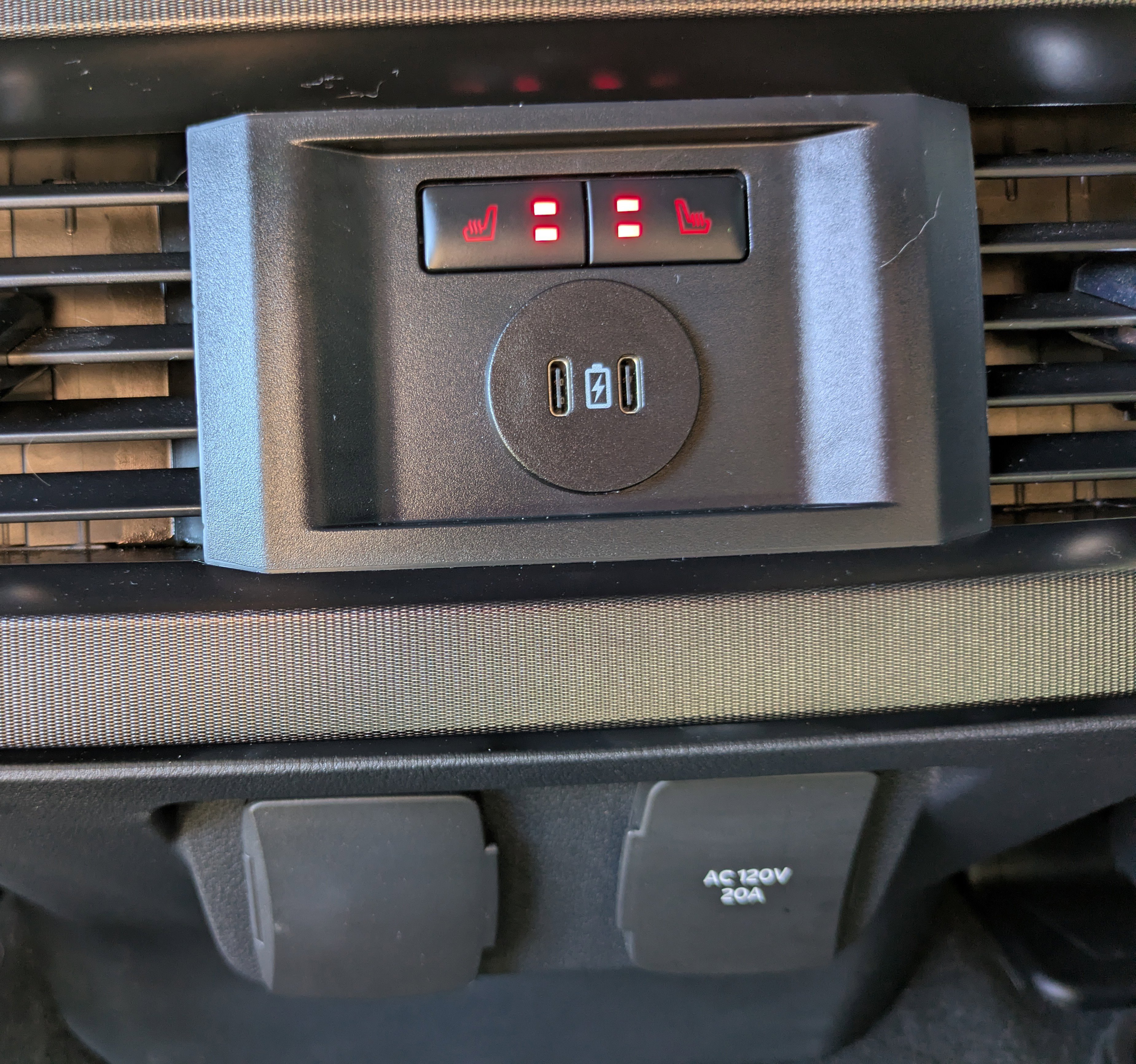 Used 2023 Ford F250 Platinum image 12