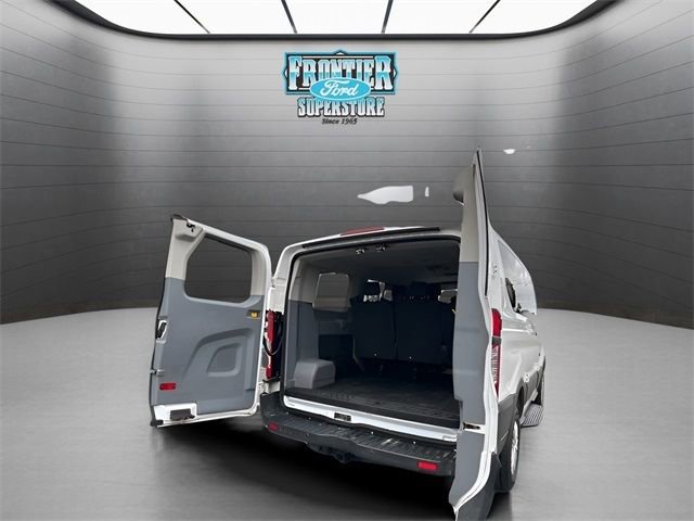 Used 2017 Ford Transit 150 XLT image 9