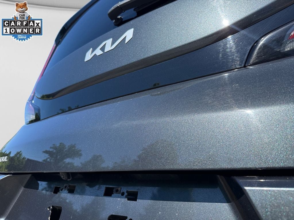 Certified 2025 Kia Soul LX w/ LX Technology Package FWD image 17