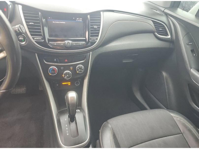 Used 2020 Chevrolet Trax LT w/ LT Convenience Package image 29