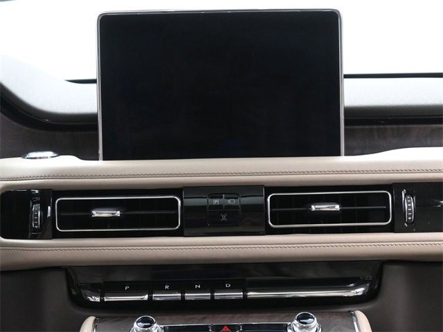 Used 2021 Lincoln Aviator Reserve w/ Equipment Group 201A image 28